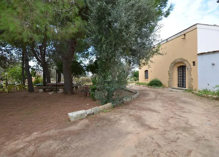 Masseria Tornesella Don Giuliano בית כפרי